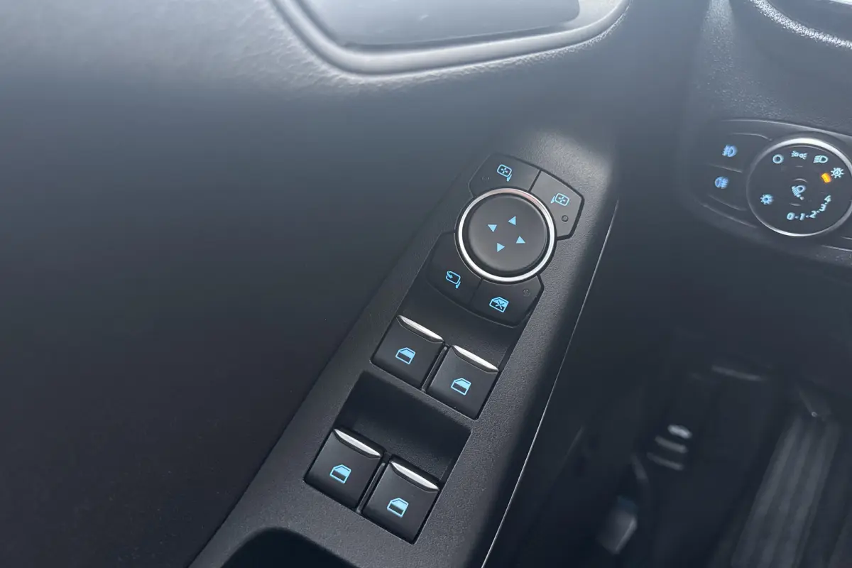 94 PK Active X Bang&Olufsen Climate Carplay Navi DAB
