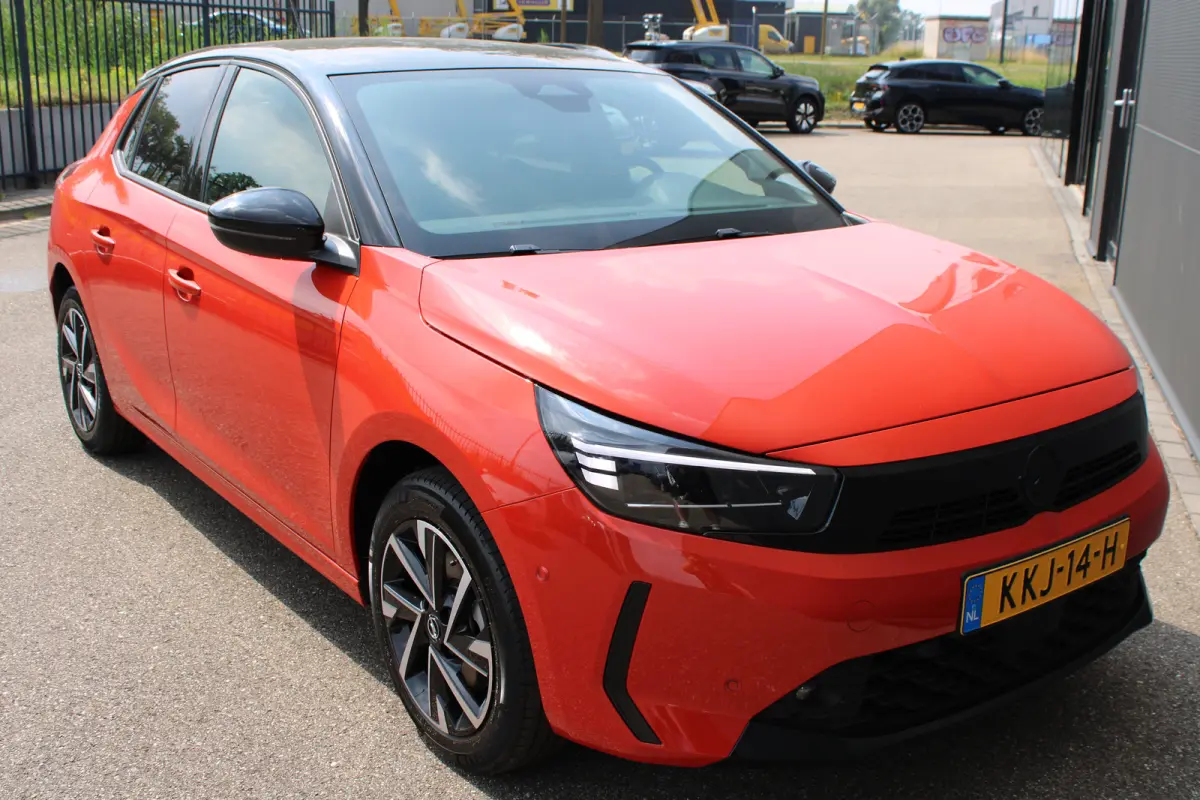 1.2 Turbo Hybrid Yes | Automaat | Navi by app | Camera | Apple Carplay | Stoelverwarming | Parkeersensoren |