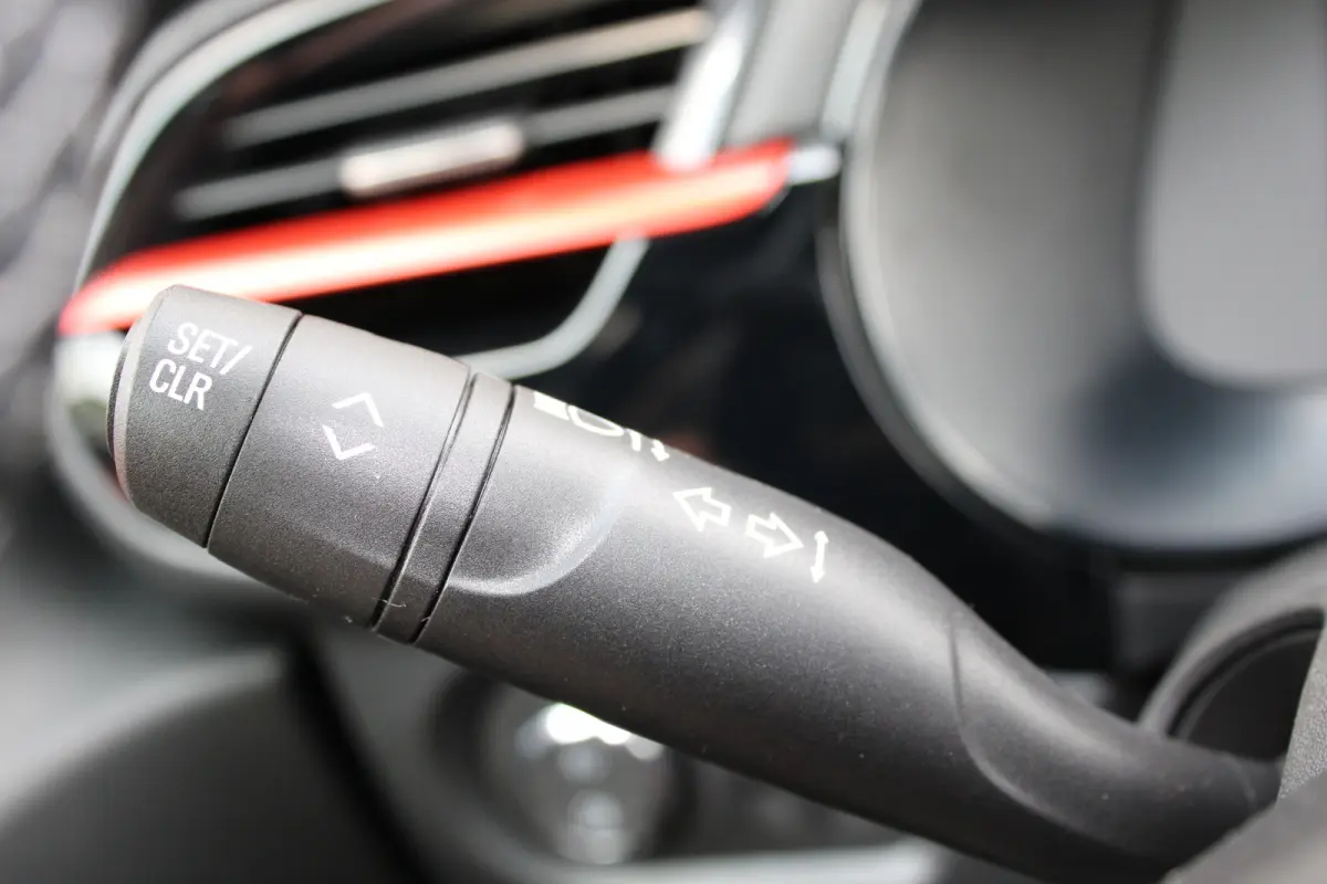 1.2 Turbo Hybrid Yes | Automaat | Navi by app | Camera | Apple Carplay | Stoelverwarming | Parkeersensoren |