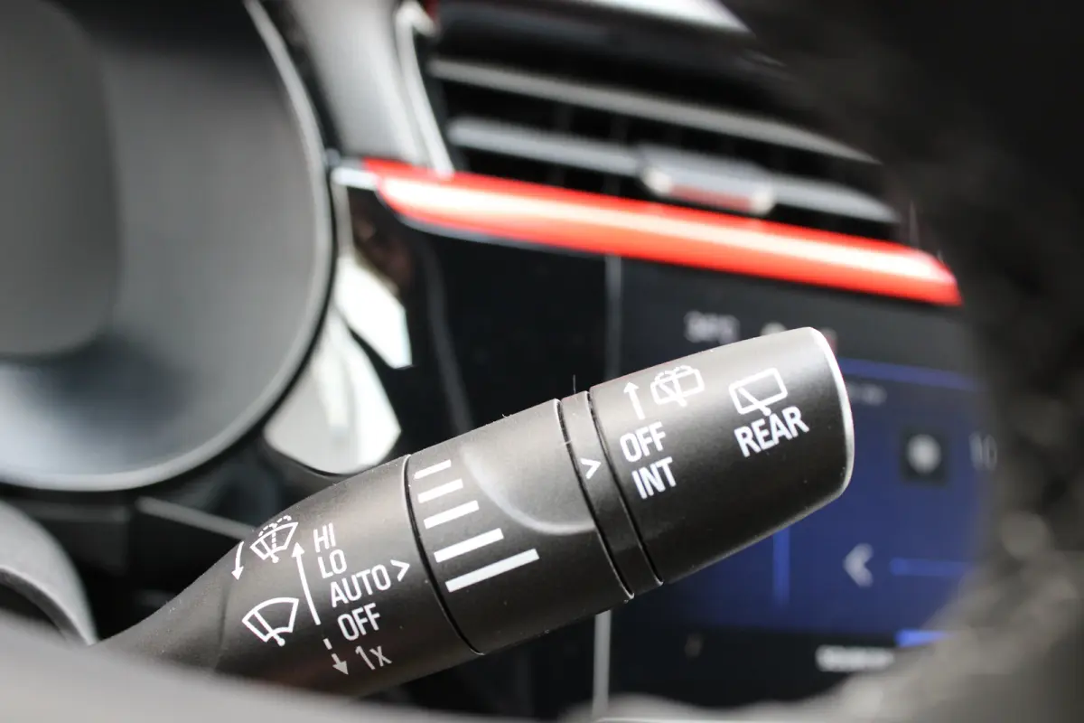 1.2 Turbo Hybrid Yes | Automaat | Navi by app | Camera | Apple Carplay | Stoelverwarming | Parkeersensoren |
