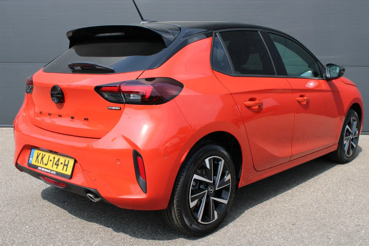 1.2 Turbo Hybrid Yes | Automaat | Navi by app | Camera | Apple Carplay | Stoelverwarming | Parkeersensoren |