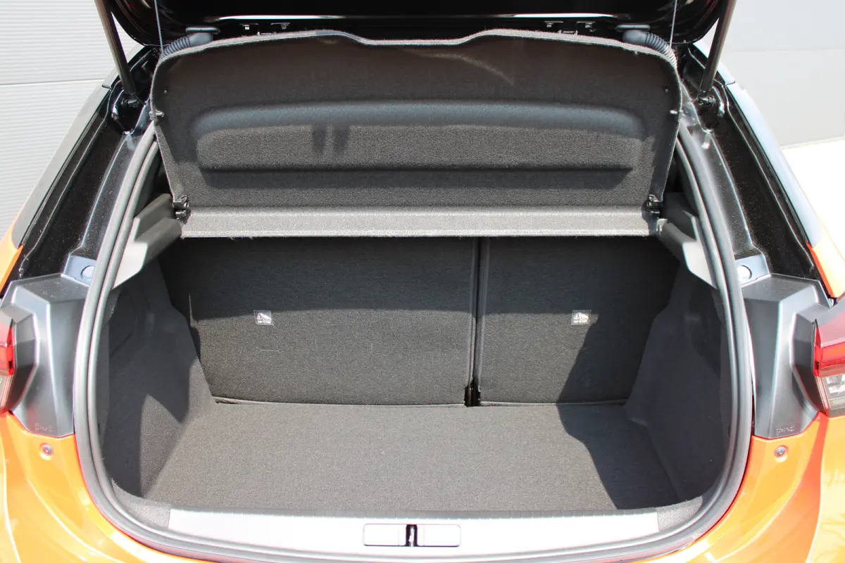 1.2 Turbo Hybrid Yes | Automaat | Navi by app | Camera | Apple Carplay | Stoelverwarming | Parkeersensoren |