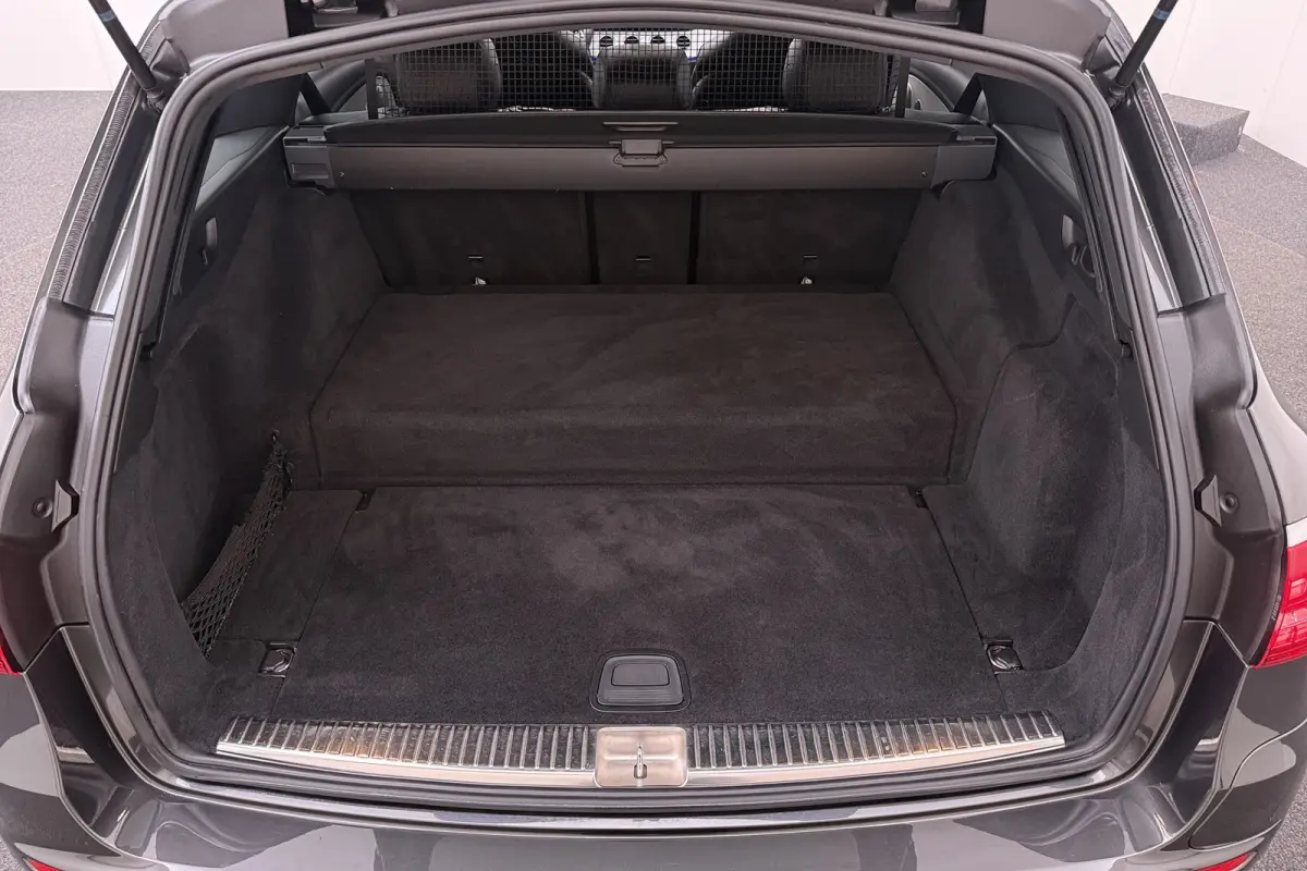 300e AMG Pano-Dak Burmester Vol-Leder LED