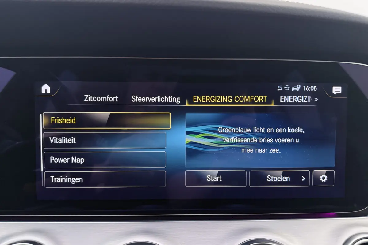 300e AMG Pano-Dak Burmester Vol-Leder LED