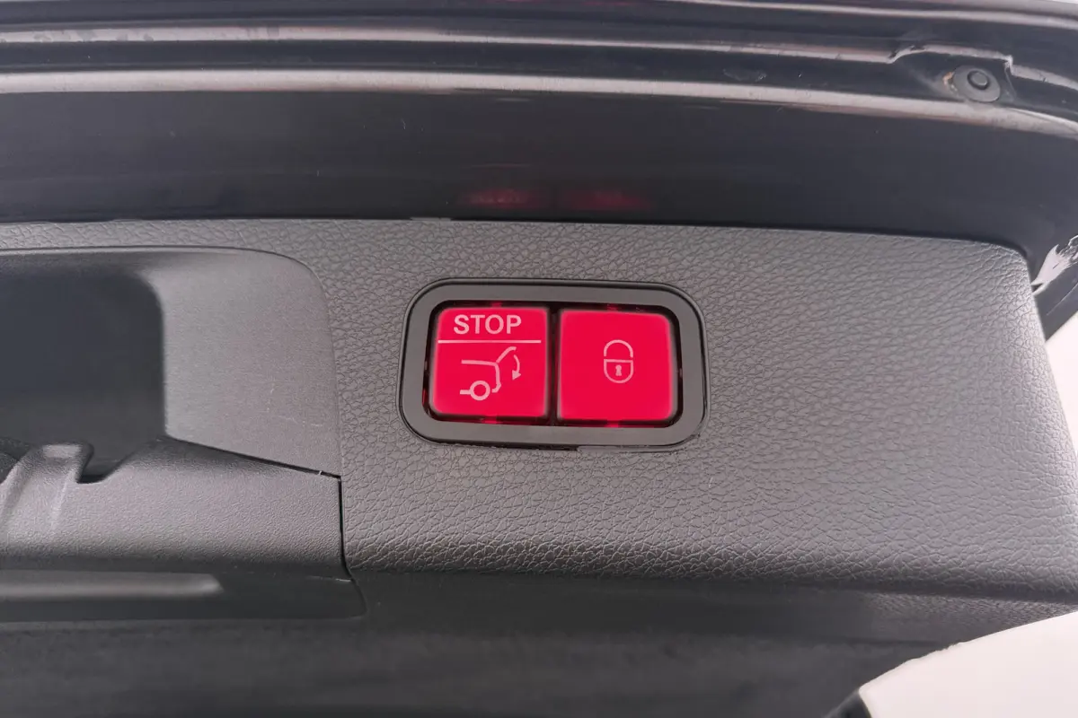 300e AMG Pano-Dak Burmester Vol-Leder LED