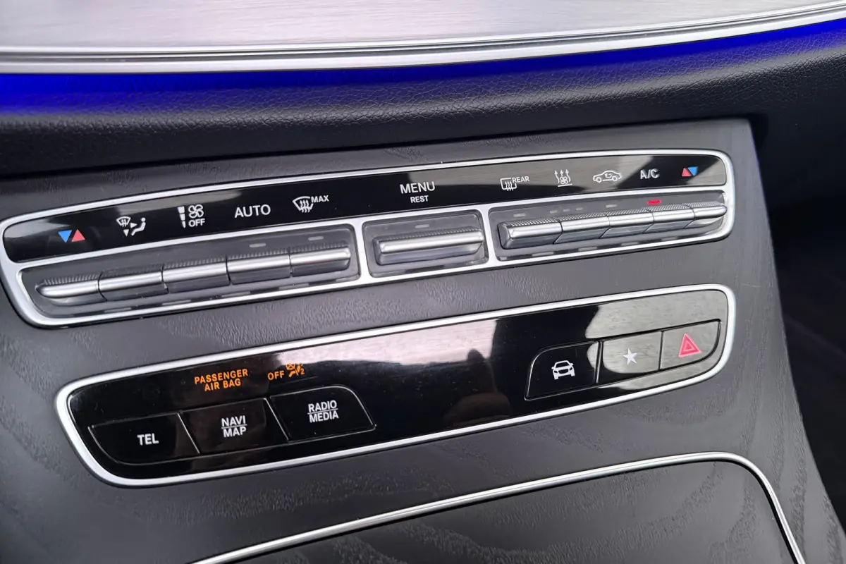 300e AMG Pano-Dak Burmester Vol-Leder LED