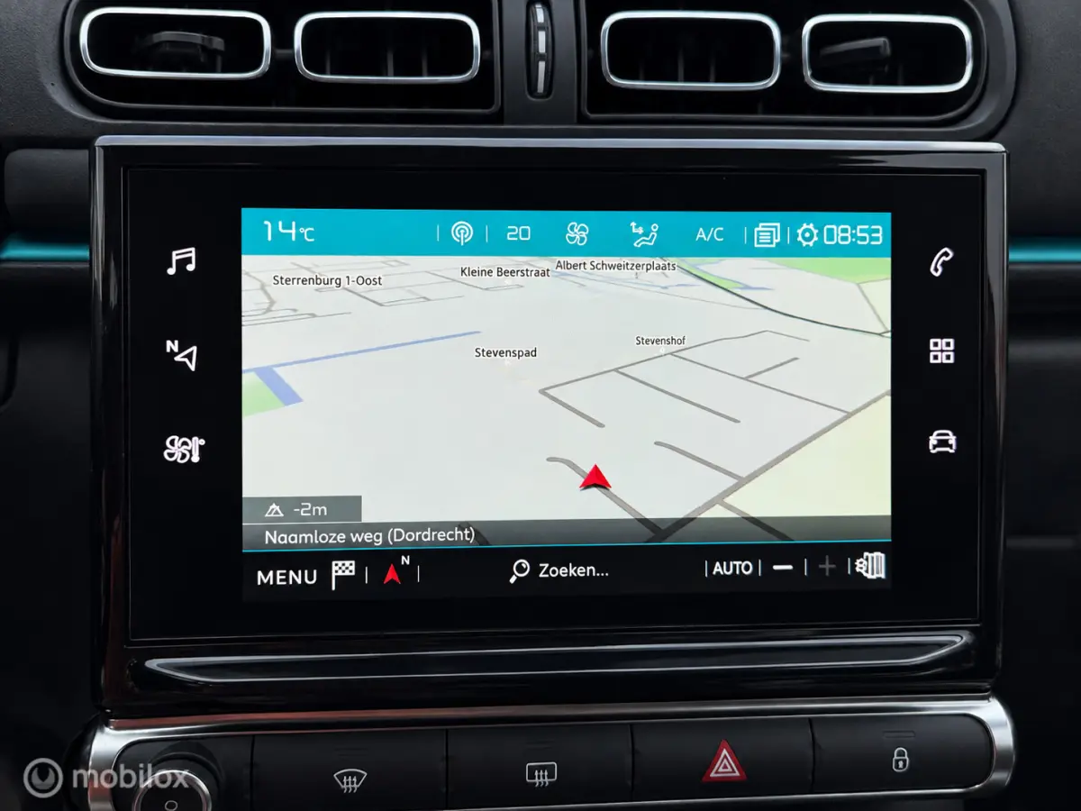 1.2 PureTech Feel Navigatie , PDC