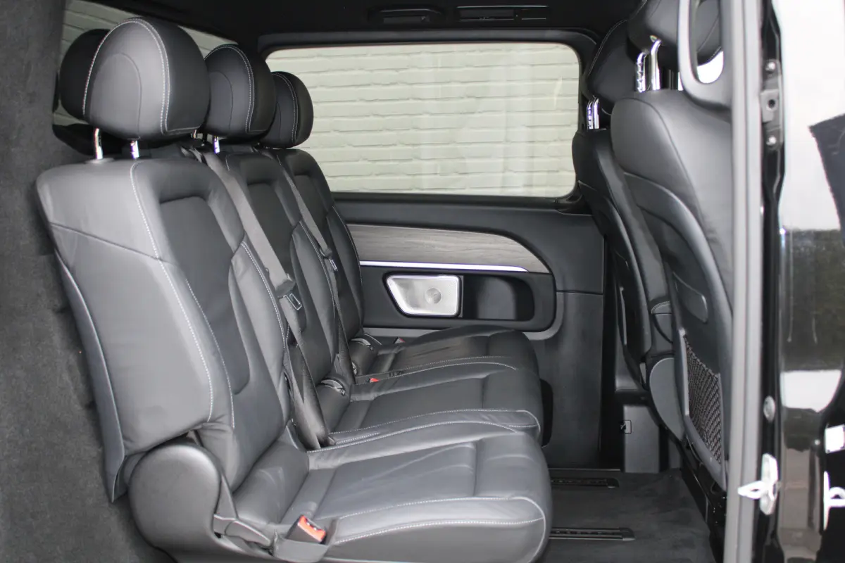 300d / XXL / AMG / DC / 4-Matic / Elec Stoelen / Stoel ventilatie / Burmester / NIEUWSTAAT