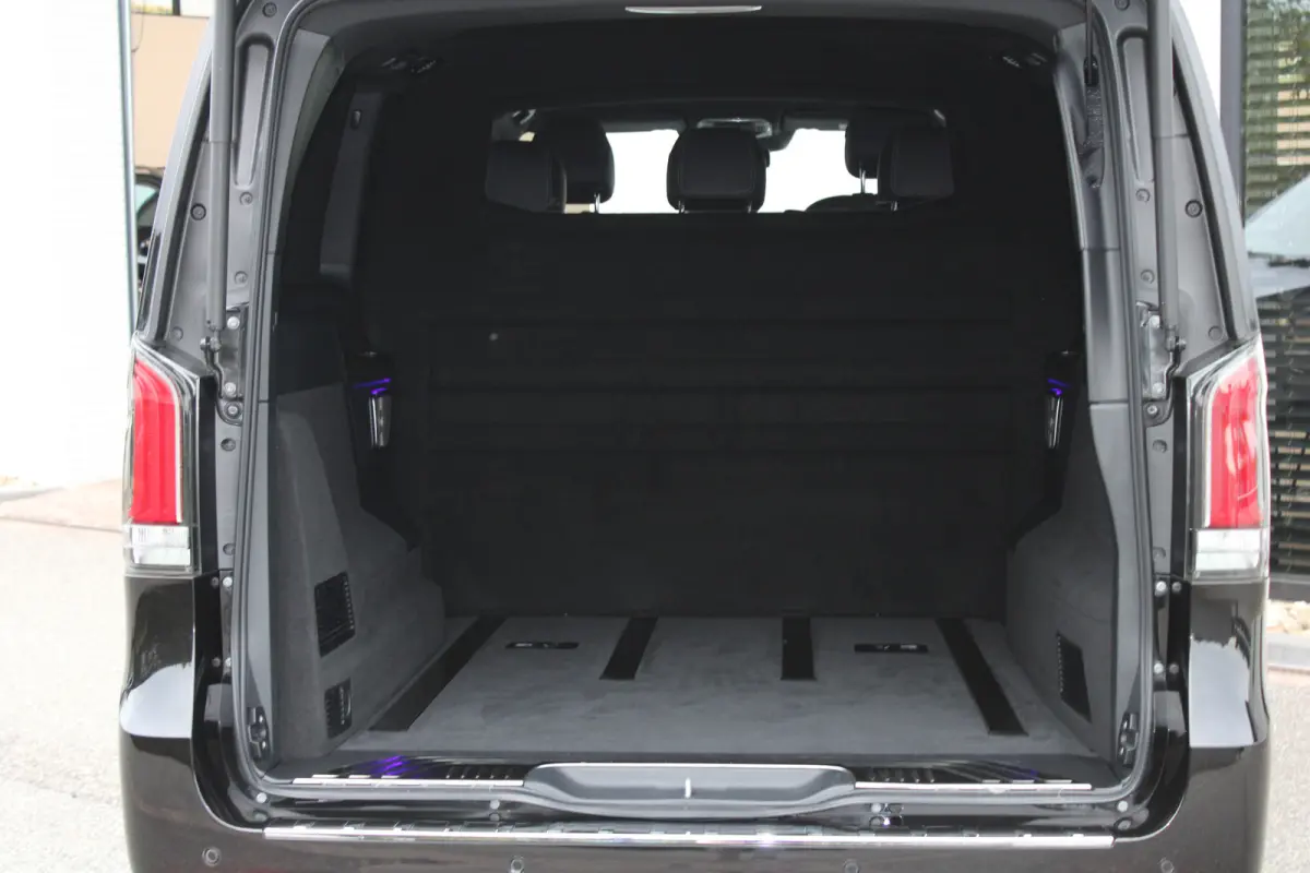 300d / XXL / AMG / DC / 4-Matic / Elec Stoelen / Stoel ventilatie / Burmester / NIEUWSTAAT