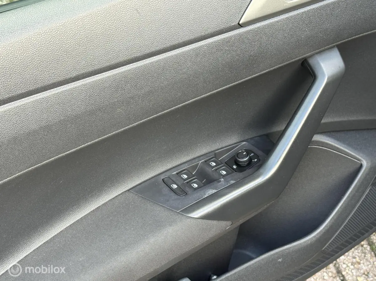 1.0 MPI Comfortline Business - Carplay - Cruise - Nap -