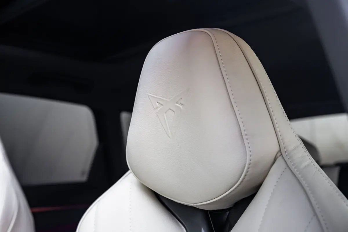 1.5 TSI e-Hybrid 272pk VZ Performance | Leder | Panoramadak | Trekhaak | 360 Camera | Sennheiser | 20"