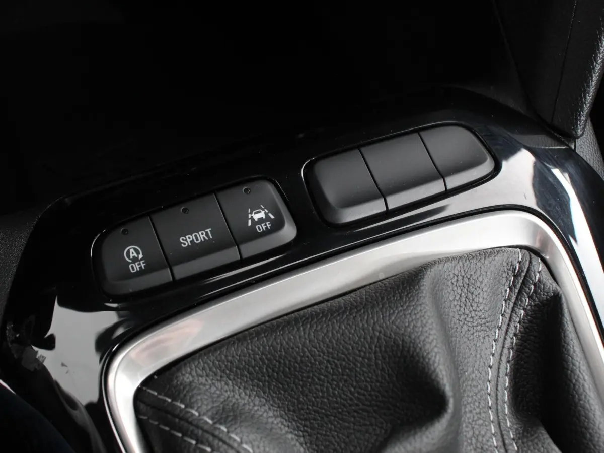 1.2 Turbo GS Navigatie Apple Carplay/Android Auto Digitale Cockpit Airco Cruise Control Lichtmetalen Velgen Dab