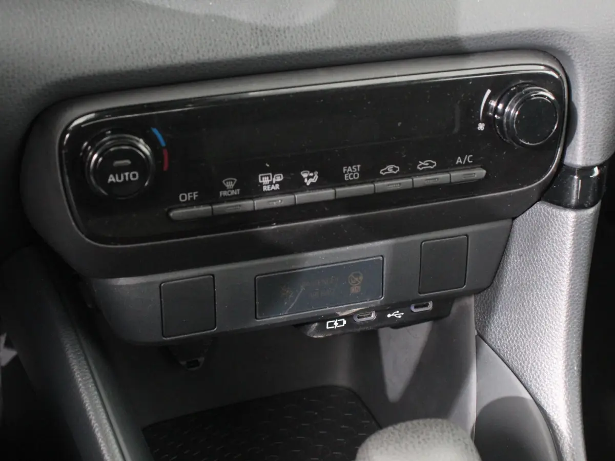 1.5 Automaat Prime-line Airco Adaptieve cruise control Achteruitrijcamera Lane assist Radio Navigatie Apple Carplay/Android auto