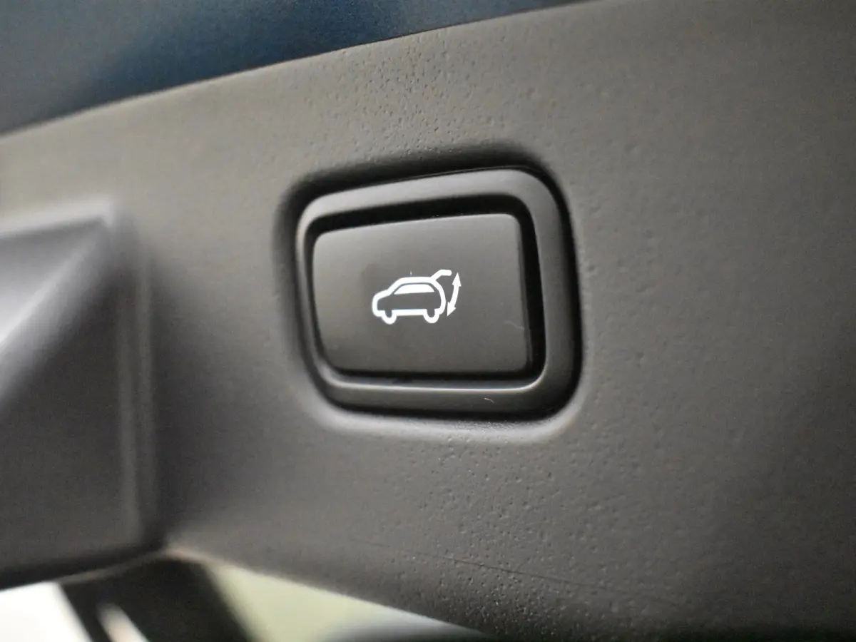 1.6 GDi Hybrid ExecutiveLine l Slechts 29dkm! l Leder l Schuifdak l Elekt. Stoel l Stoelverwarming l Camera l Stuurverwarming l