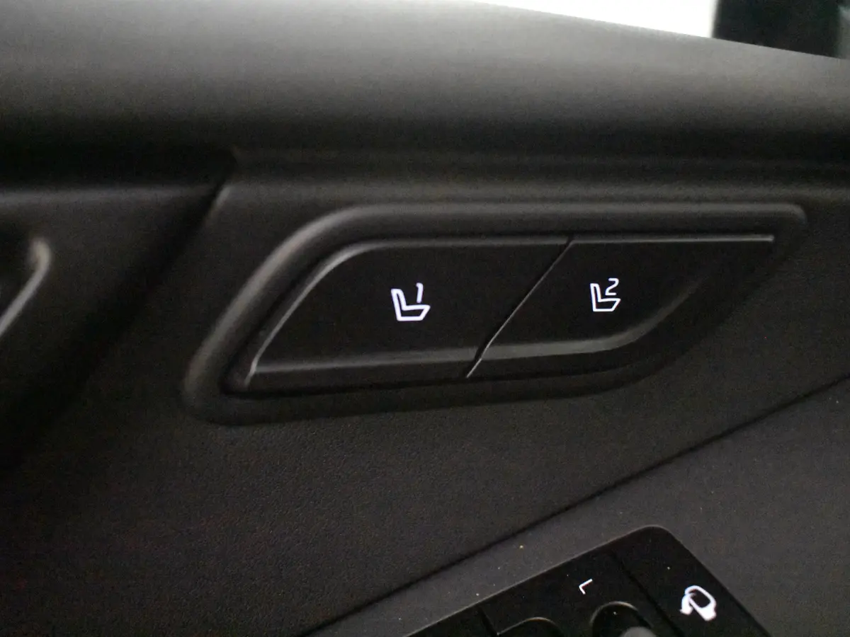1.6 GDi Hybrid ExecutiveLine l Slechts 29dkm! l Leder l Schuifdak l Elekt. Stoel l Stoelverwarming l Camera l Stuurverwarming l