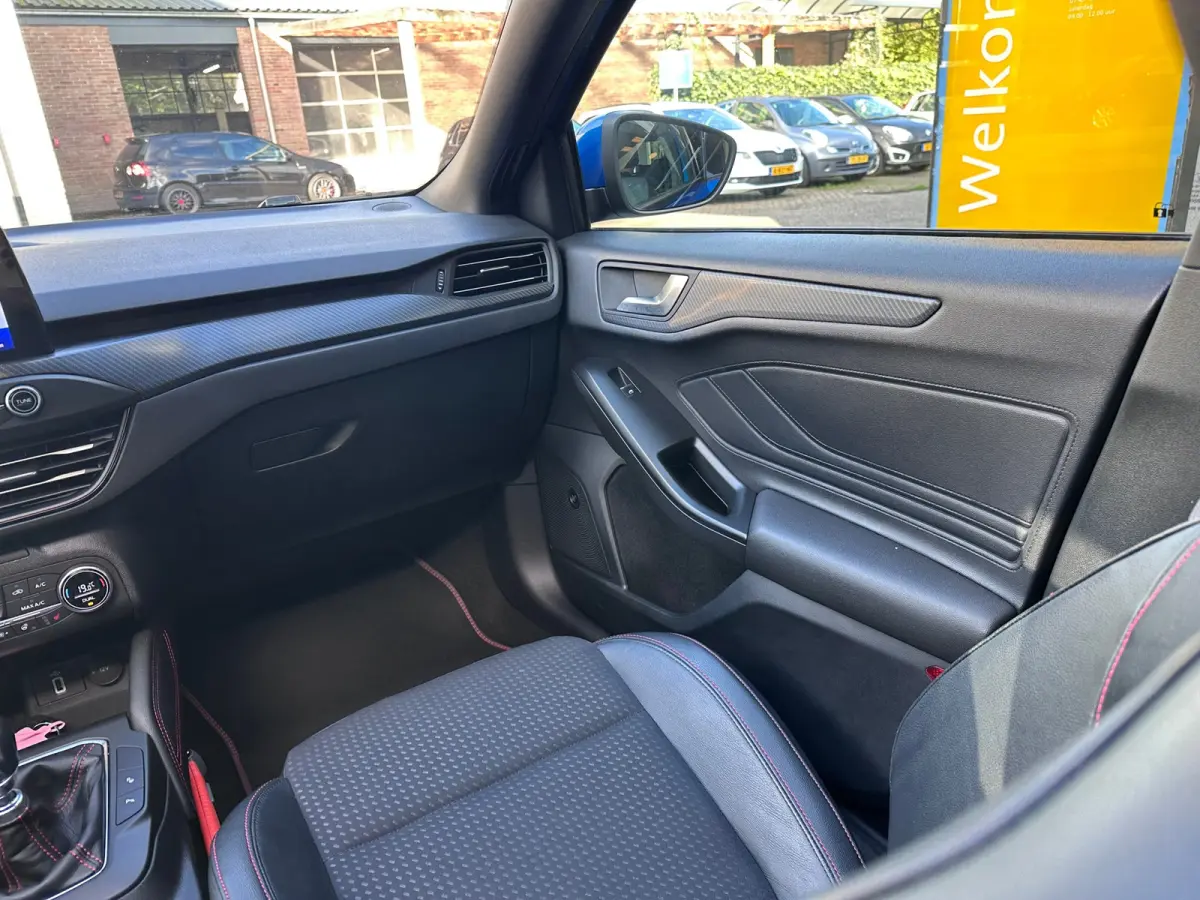 1.0 EcoBoost ST Line Business B&O / ACC / PANO / LANE / ORG NL