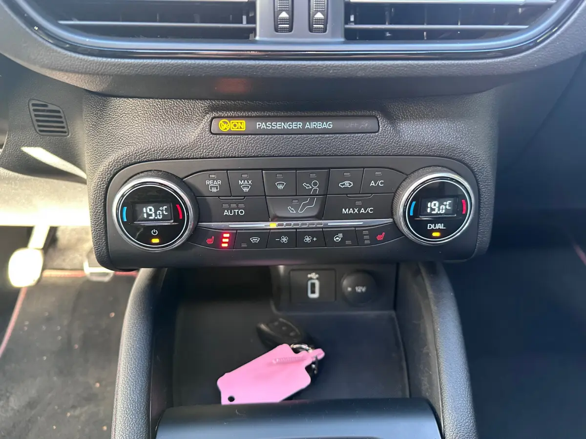 1.0 EcoBoost ST Line Business B&O / ACC / PANO / LANE / ORG NL
