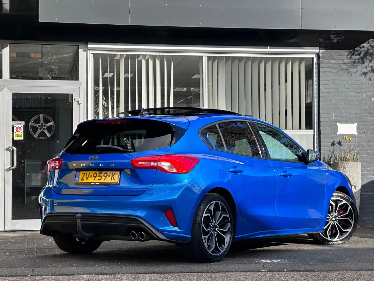 1.0 EcoBoost ST Line Business B&O / ACC / PANO / LANE / ORG NL