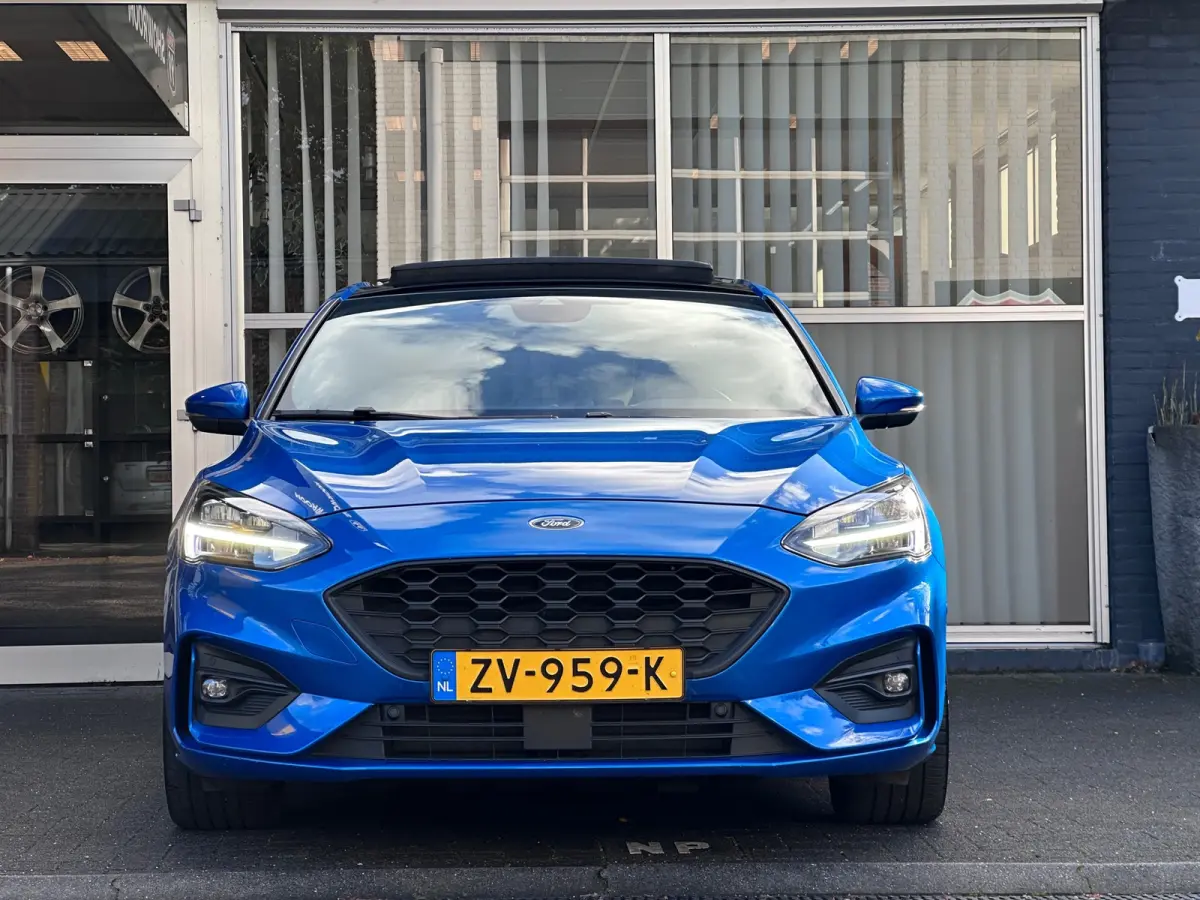 1.0 EcoBoost ST Line Business B&O / ACC / PANO / LANE / ORG NL