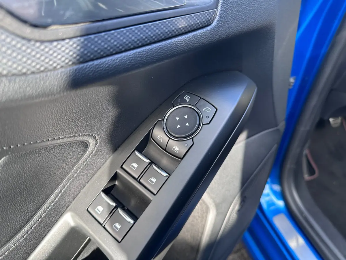 1.0 EcoBoost ST Line Business B&O / ACC / PANO / LANE / ORG NL