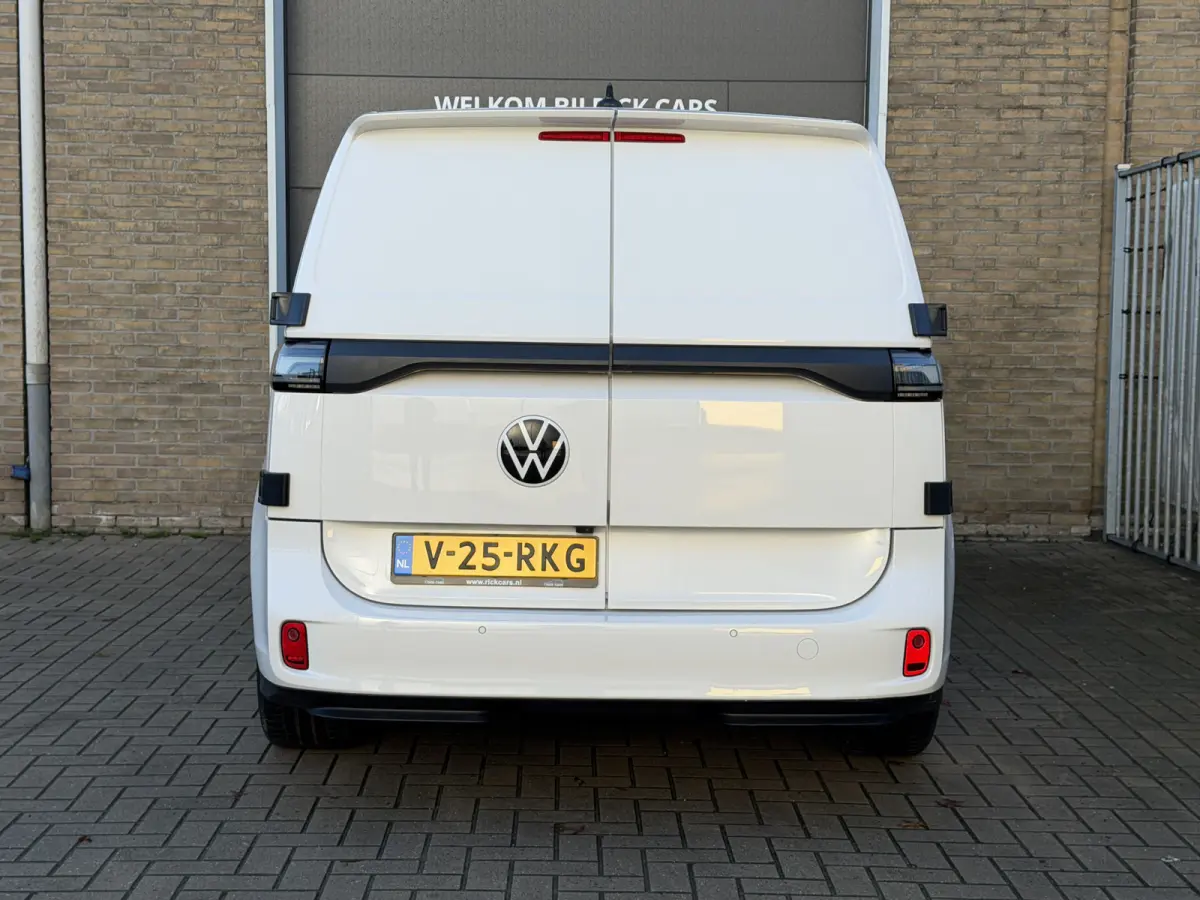 Business 77 kWh 204 PK WLTP 408 SOH 95% Achteruitrijcamera/CarPlay/Stoelverwarming