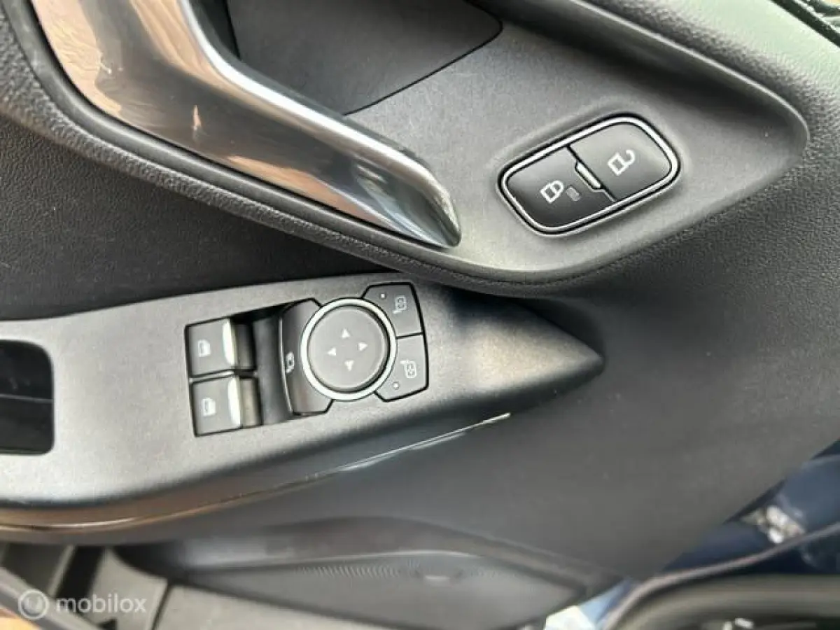 1.1 Trend * AIRCO * APPLE CARPLAY * 5 DRS *