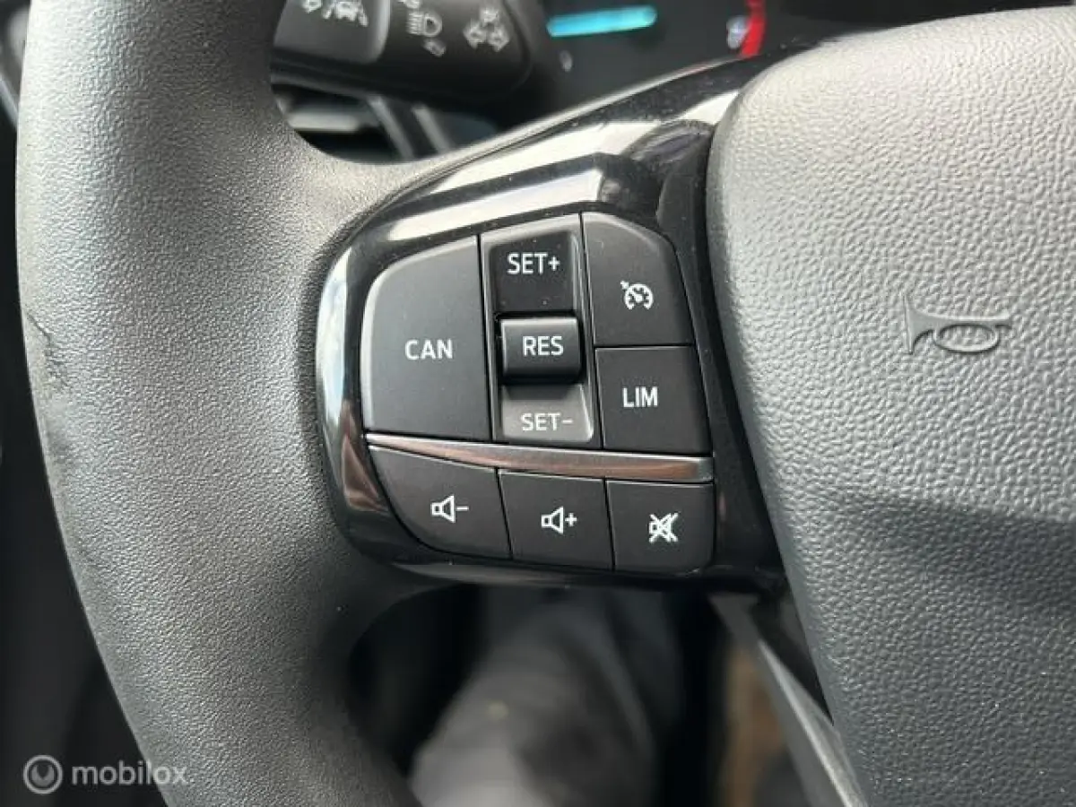 1.1 Trend * AIRCO * APPLE CARPLAY * 5 DRS *