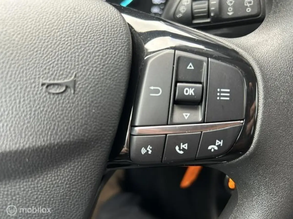 1.1 Trend * AIRCO * APPLE CARPLAY * 5 DRS *