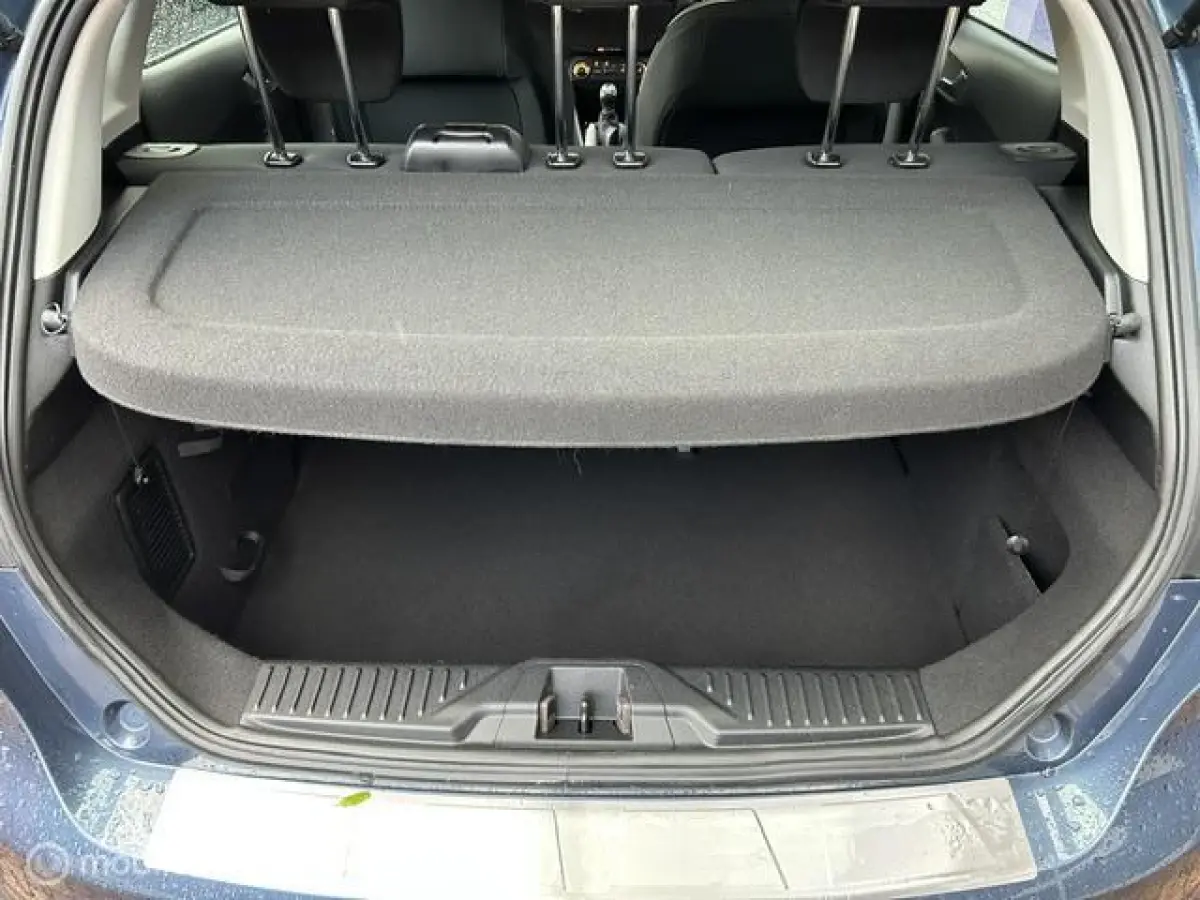 1.1 Trend * AIRCO * APPLE CARPLAY * 5 DRS *