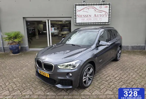 sDrive18i High Executive M-Sport HUD/Pano/LED/Camera