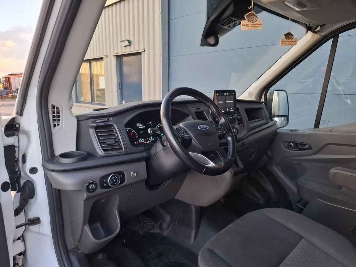 350 2.0 TDCI L4H3 Trend RWD AIRCO / CRUISE CONTROLE / NAVI / AUTOMAAT