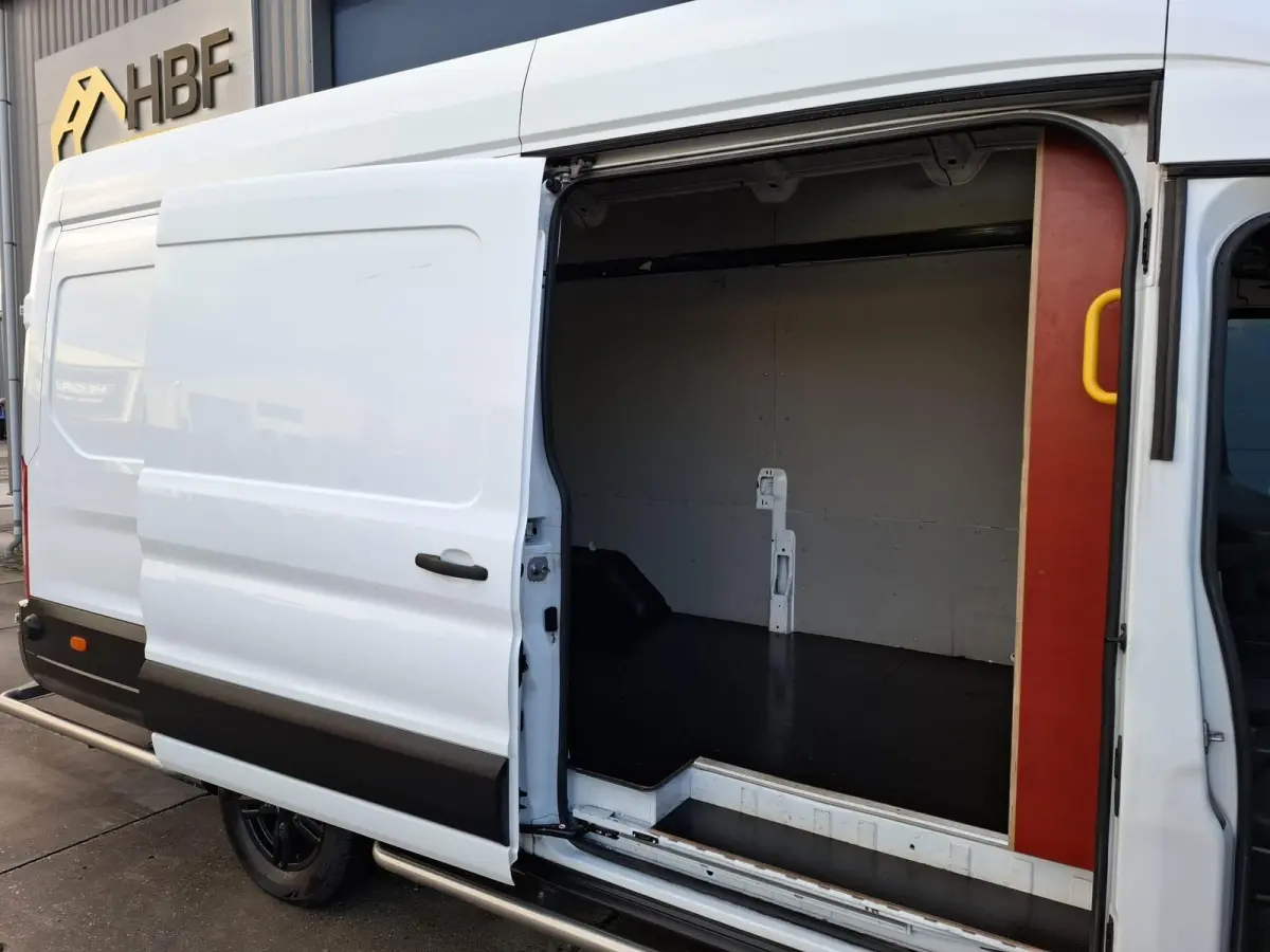 350 2.0 TDCI L4H3 Trend RWD AIRCO / CRUISE CONTROLE / NAVI / AUTOMAAT