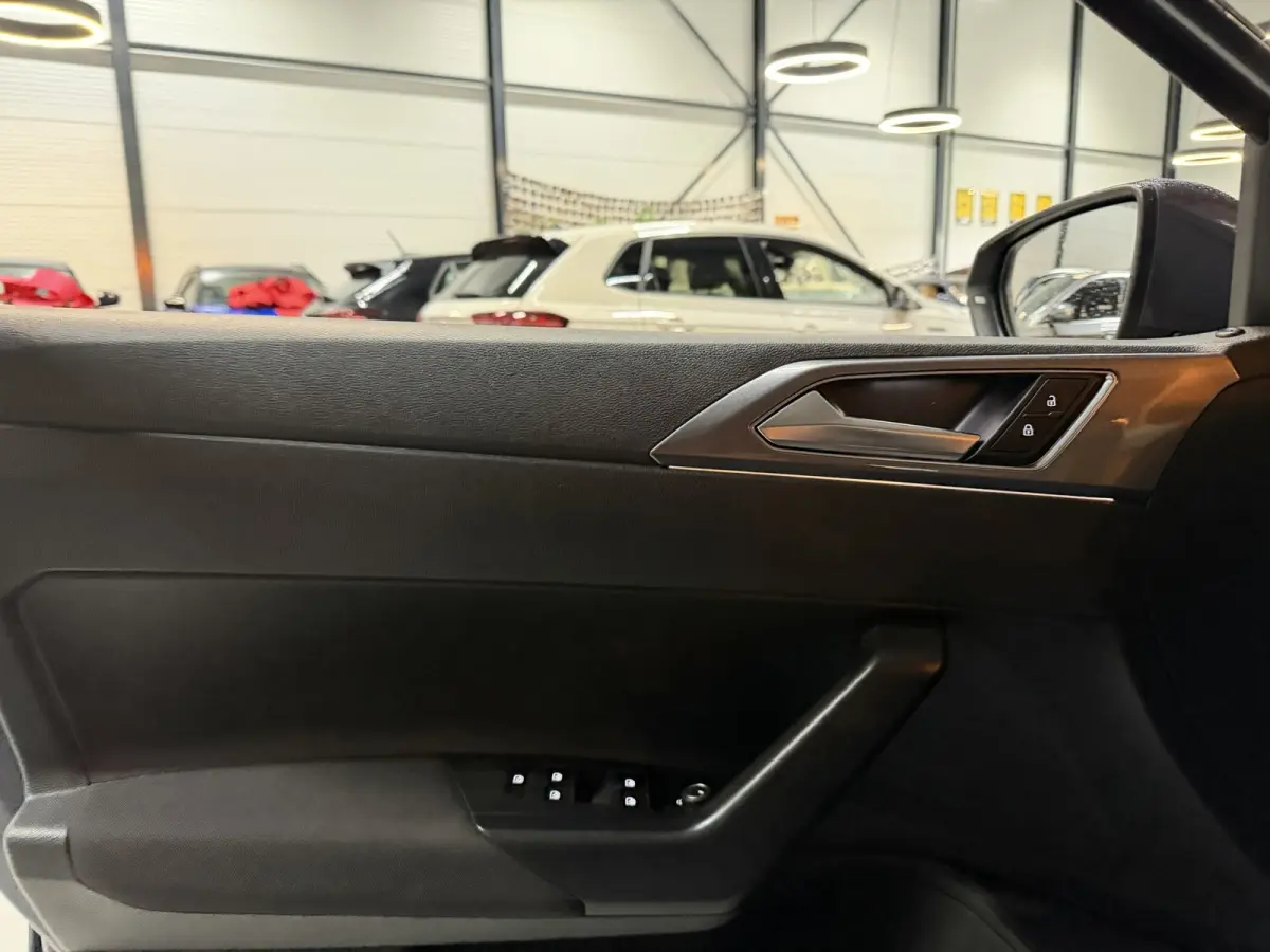 1.0 TSI Style DSG Garantie|IQLight|Sportvelgen|Leder|Virtual|ACC|Lane|Carplay Navi|Rijklaar