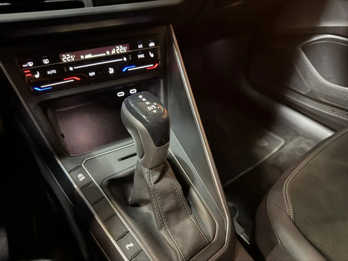 1.0 TSI Style DSG Garantie|IQLight|Sportvelgen|Leder|Virtual|ACC|Lane|Carplay Navi|Rijklaar