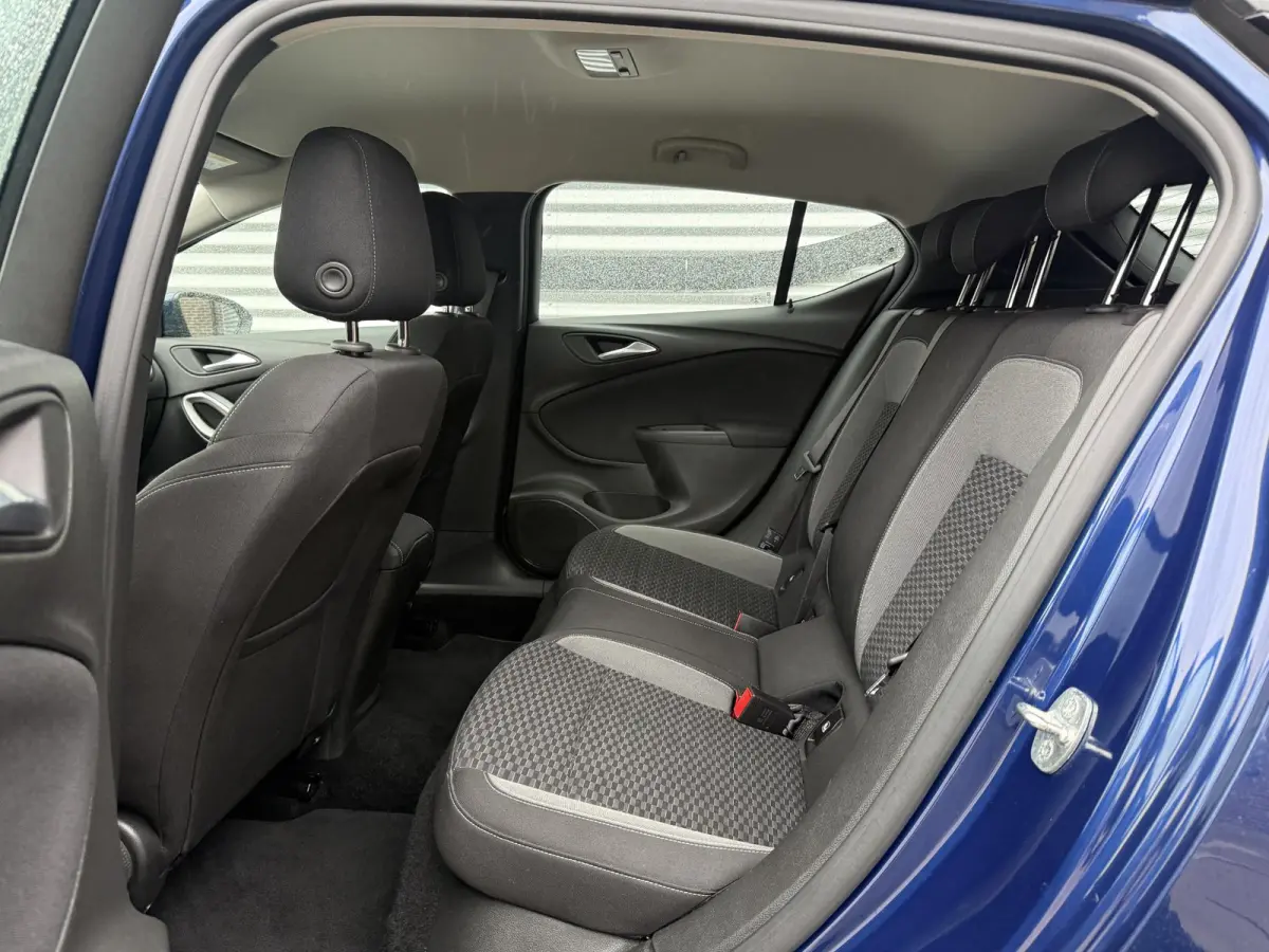1.2 Business Edition Navi|Clima|Cruise|PDC V+A|Carplay|N.A.P|APK tot 02-2027