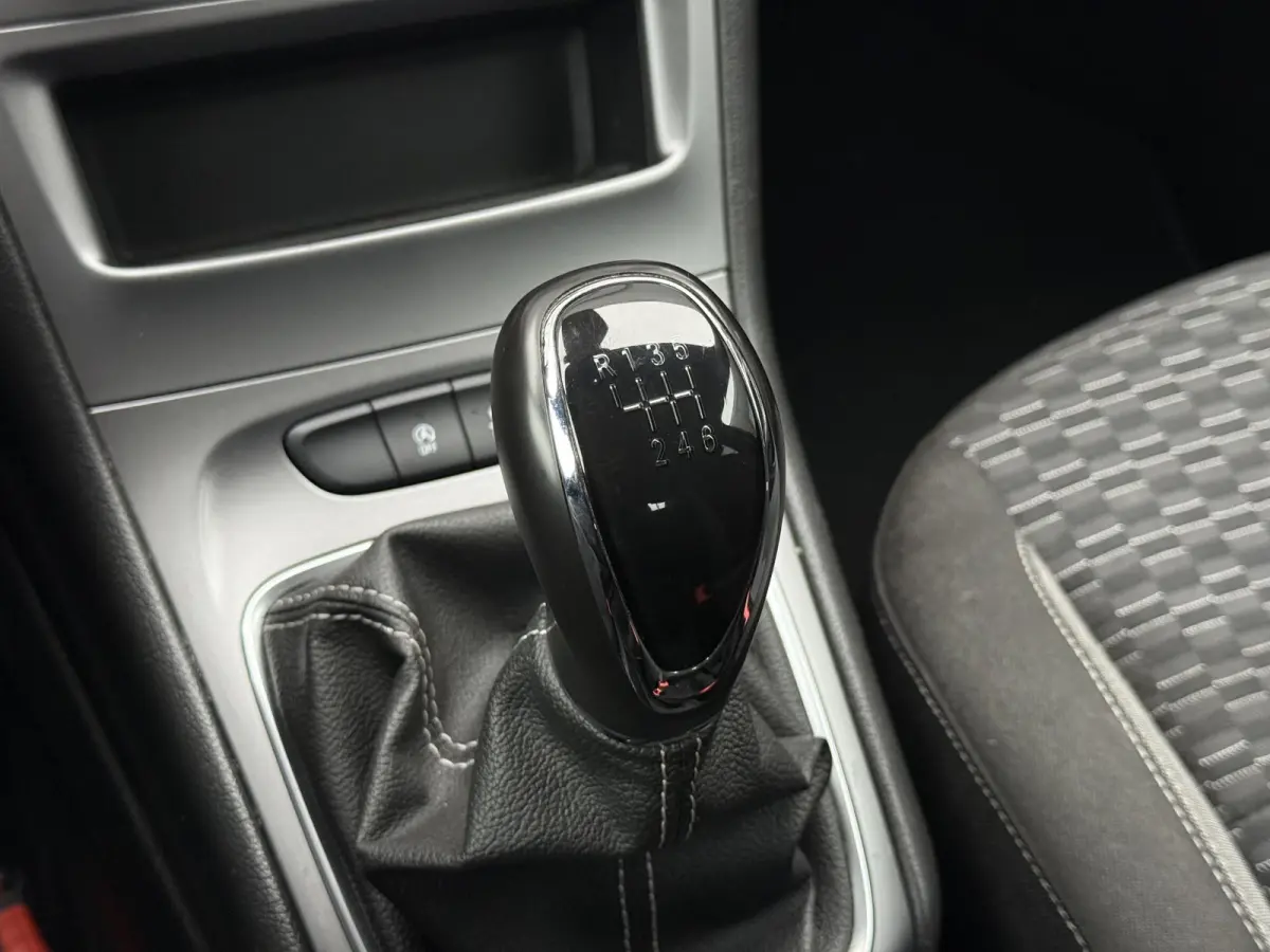 1.2 Business Edition Navi|Clima|Cruise|PDC V+A|Carplay|N.A.P|APK tot 02-2027
