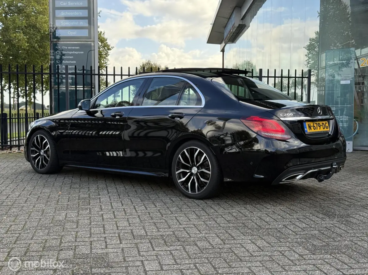 200 Launch Edition Business Line AMG Pano