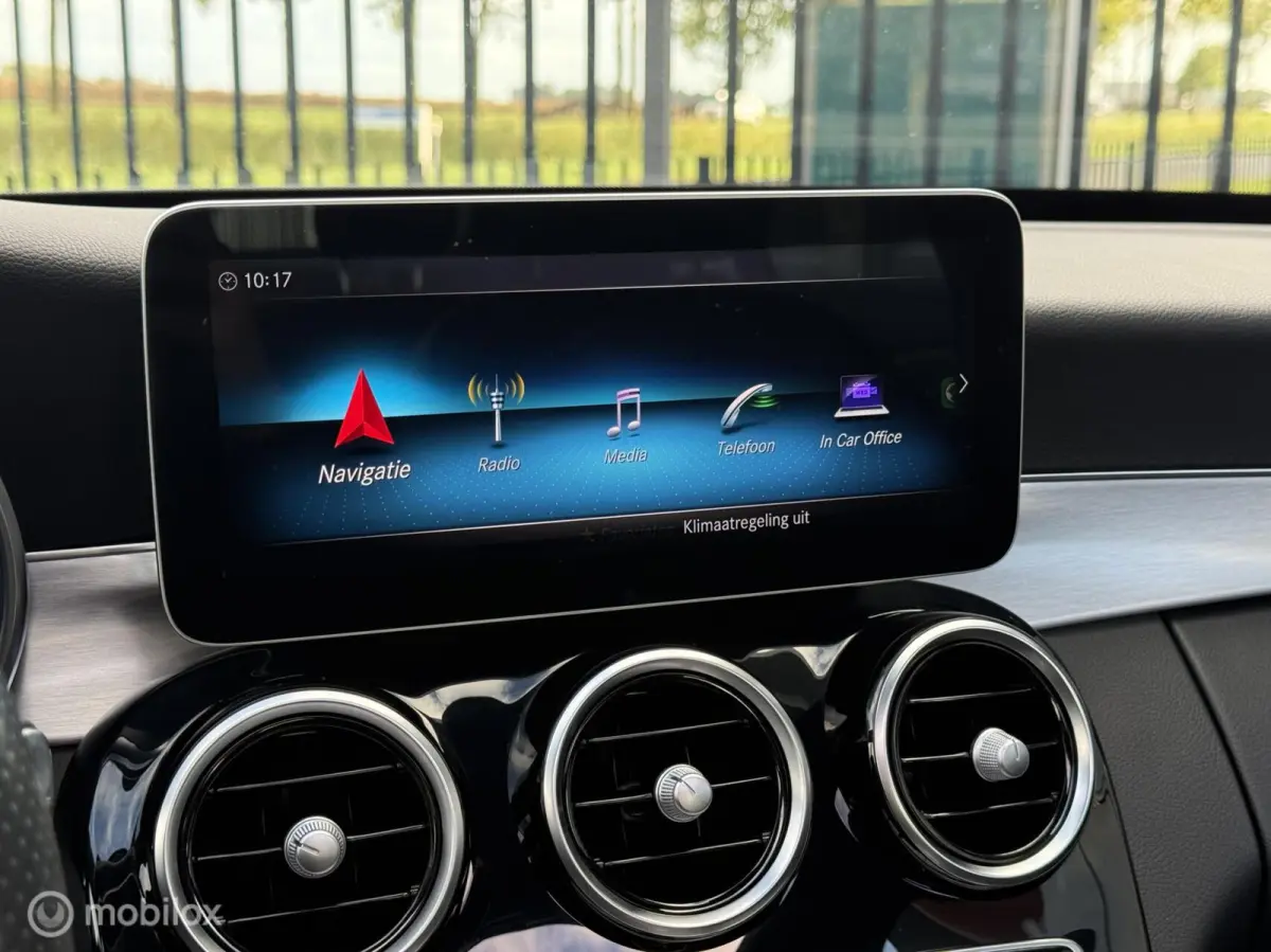 200 Launch Edition Business Line AMG Pano
