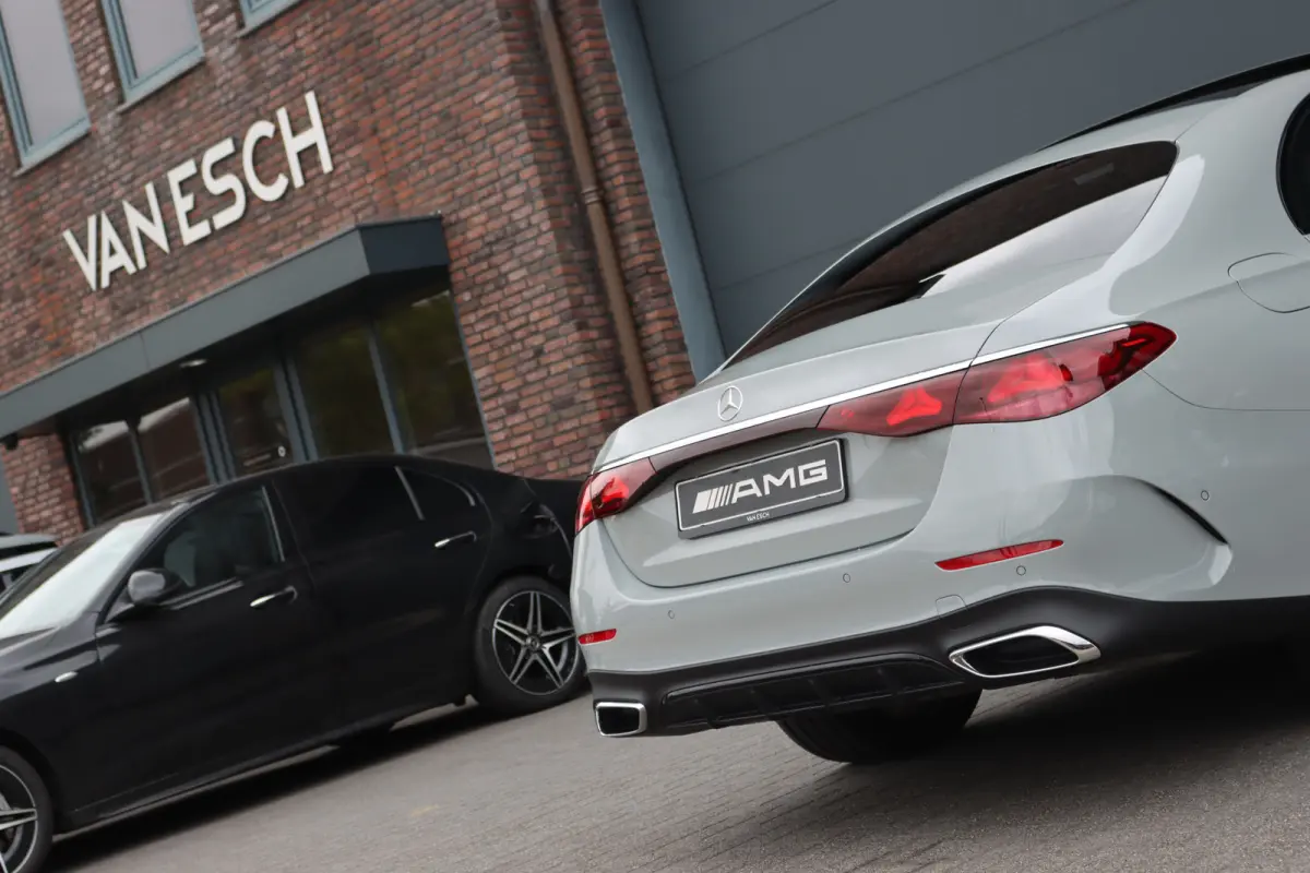 300 e AMG Line | Luchtvering | Hyperscreen | Achterasbesturing | Burmester | Stoelventilatie | Vlakkenverwarming | Massage | Distronic+ | Digital Light |