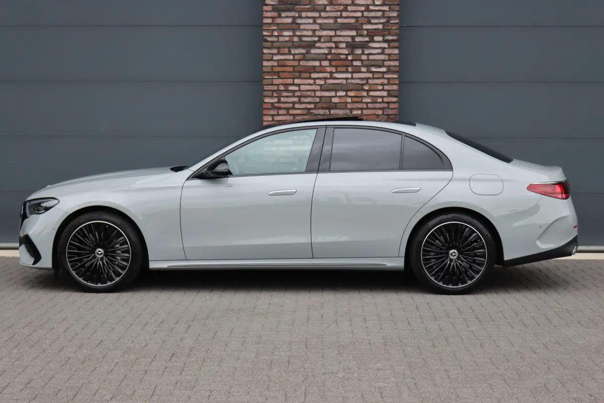 300 e AMG Line | Luchtvering | Hyperscreen | Achterasbesturing | Burmester | Stoelventilatie | Vlakkenverwarming | Massage | Distronic+ | Digital Light |