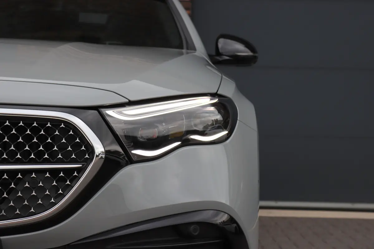 300 e AMG Line | Luchtvering | Hyperscreen | Achterasbesturing | Burmester | Stoelventilatie | Vlakkenverwarming | Massage | Distronic+ | Digital Light |