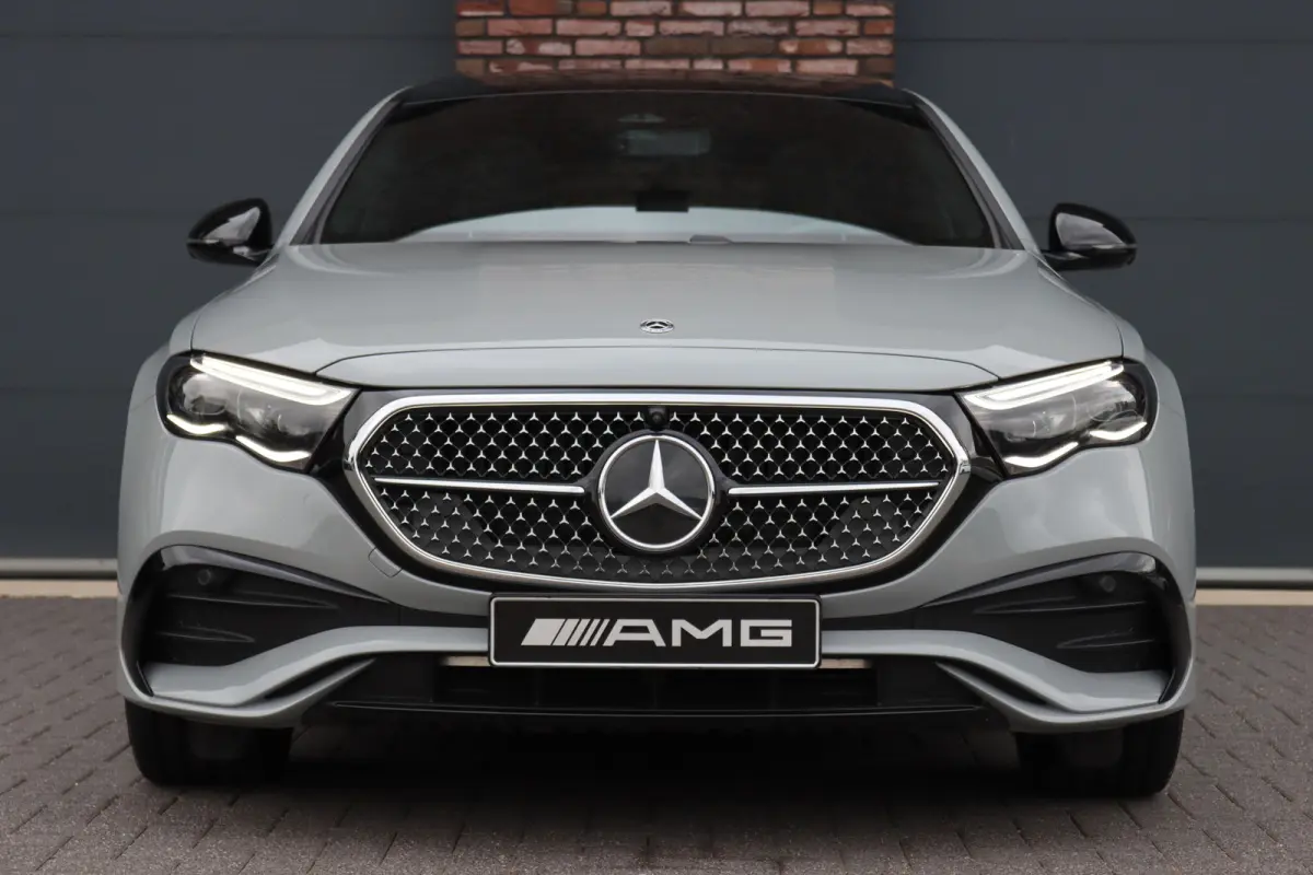 300 e AMG Line | Luchtvering | Hyperscreen | Achterasbesturing | Burmester | Stoelventilatie | Vlakkenverwarming | Massage | Distronic+ | Digital Light |