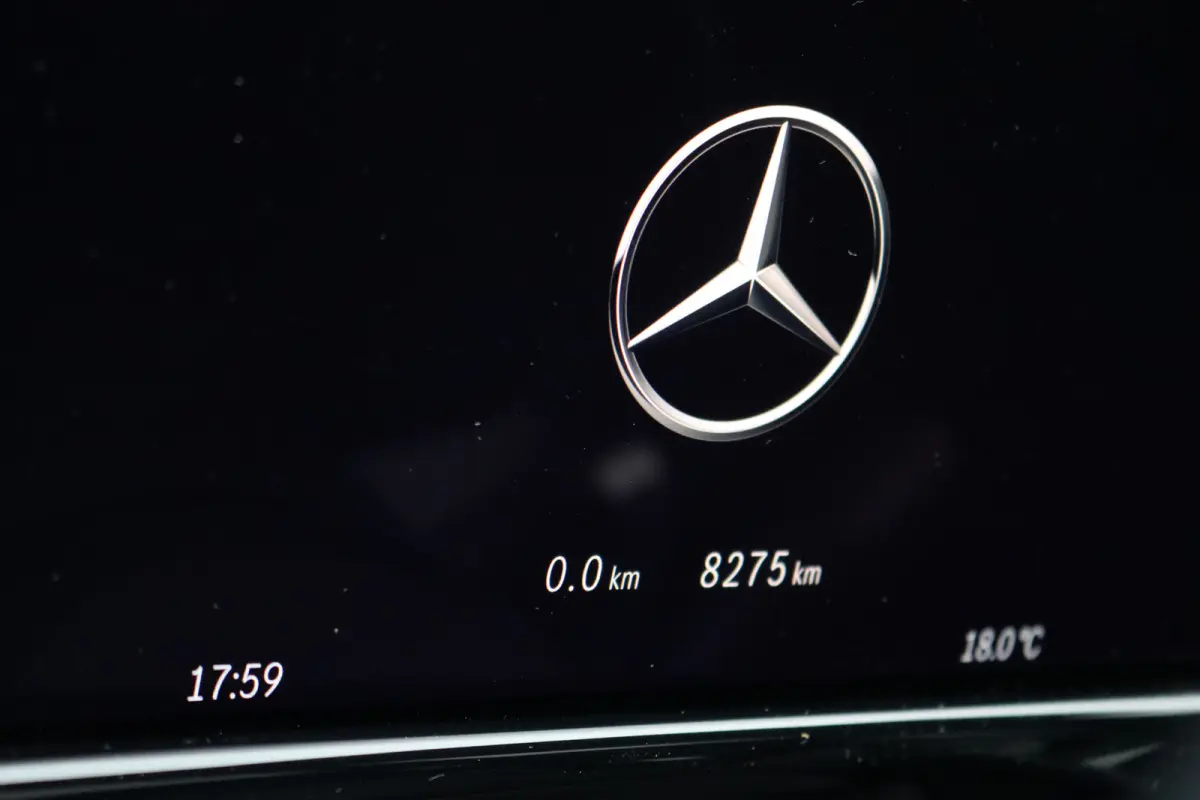 300 e AMG Line | Luchtvering | Hyperscreen | Achterasbesturing | Burmester | Stoelventilatie | Vlakkenverwarming | Massage | Distronic+ | Digital Light |