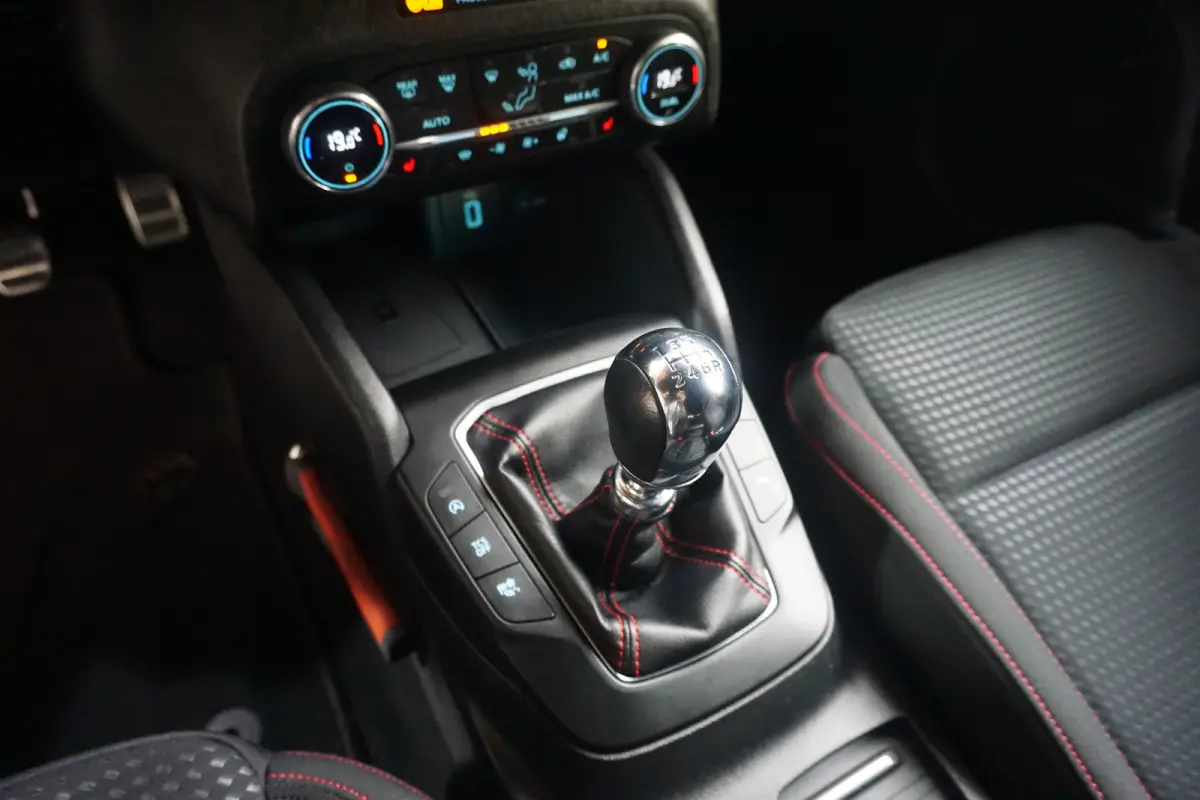 1.0 EcoBoost ST Line Business | Apple Carplay/Android Auto|telefoonintegratie premium | Cruise control | Navigatiesysteem full map