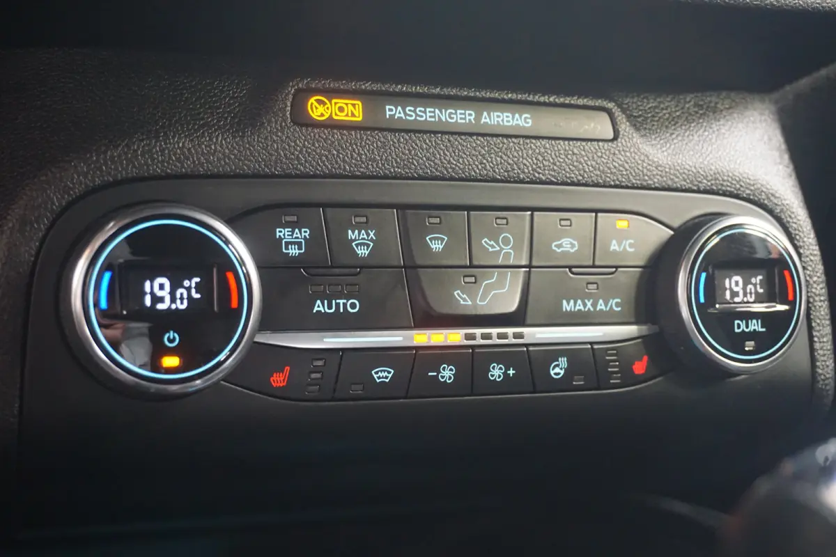 1.0 EcoBoost ST Line Business | Apple Carplay/Android Auto|telefoonintegratie premium | Cruise control | Navigatiesysteem full map