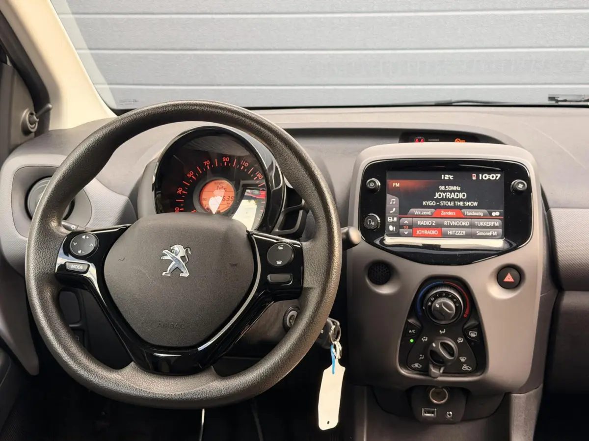 1.0 e-VTi Active| Apple Carplay | Camera | Airco