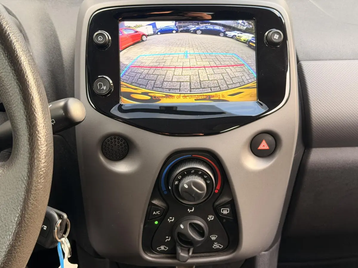 1.0 e-VTi Active| Apple Carplay | Camera | Airco
