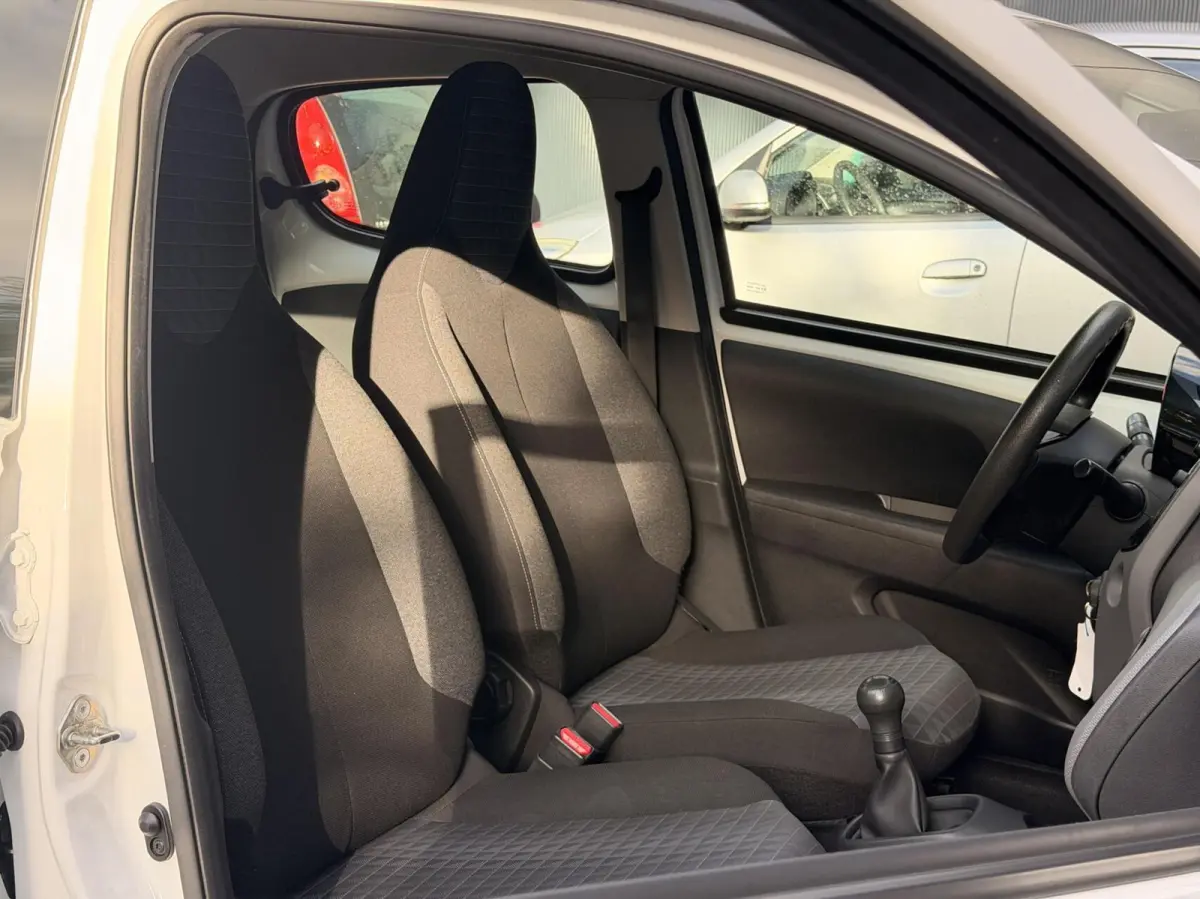 1.0 e-VTi Active| Apple Carplay | Camera | Airco