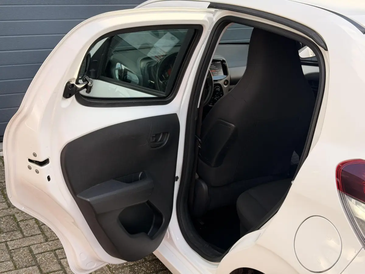 1.0 e-VTi Active| Apple Carplay | Camera | Airco