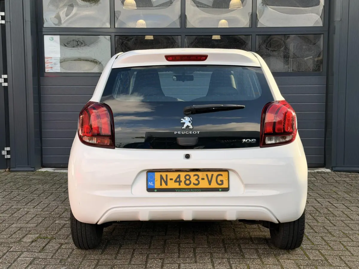 1.0 e-VTi Active| Apple Carplay | Camera | Airco